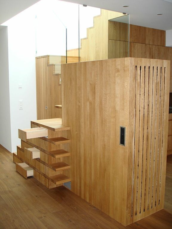 Einbauschrank Treppe - Tschaggelar Bau- und Möbelschreinerei GmbH in Bern