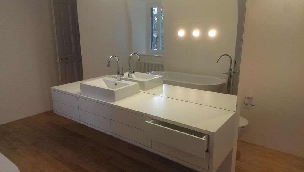 Bademöbel weiss - Tschaggelar Bau- und Möbelschreinerei GmbH in Bern