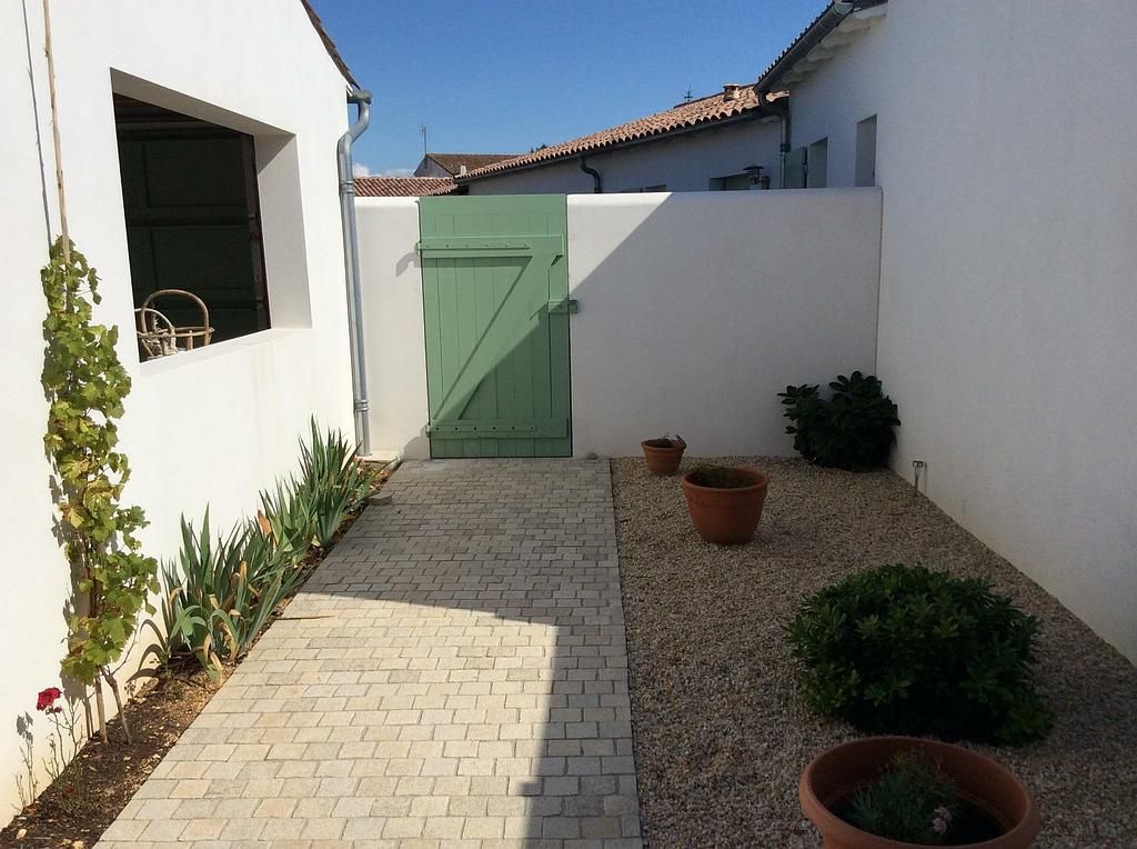 Entrée en pavés, Ste-Marie-de-Ré