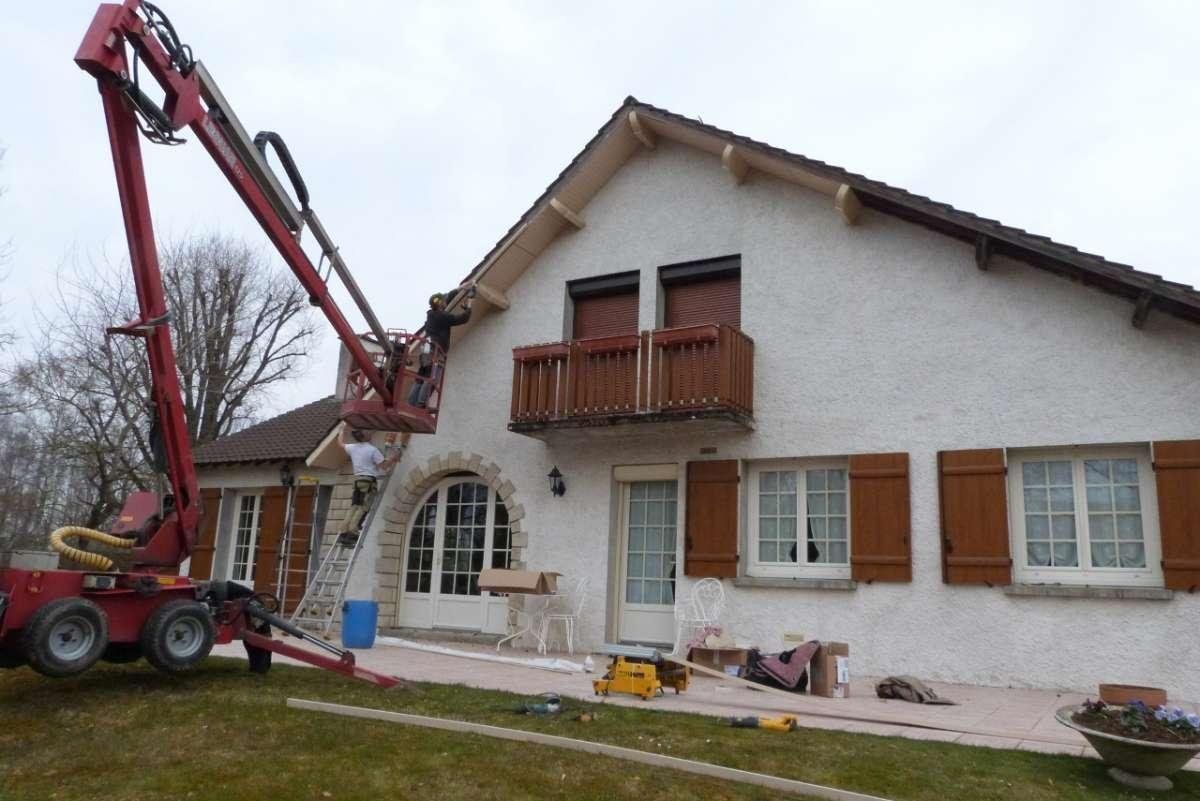 Pose de couverture de toiture