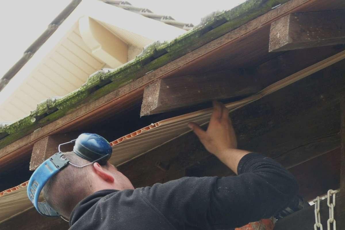 Habillage du dessous de toit