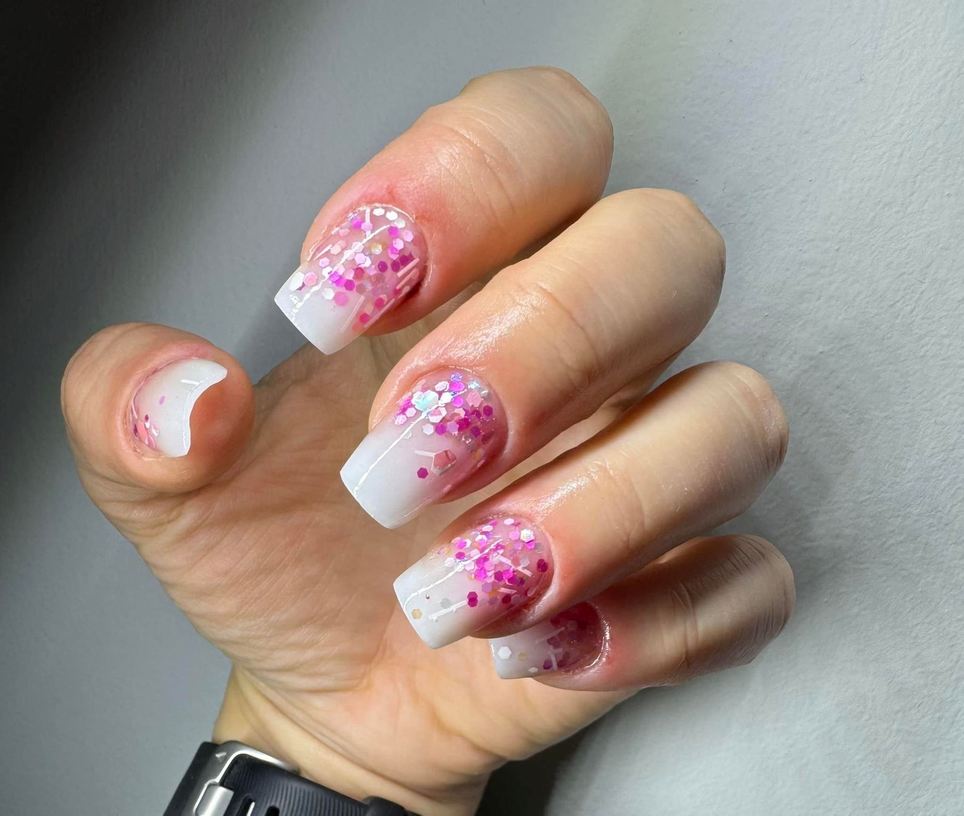 ΑΚΡΥΛΙΚΑ ΝΥΧΙΑ-ΜΗΤΡΟΠΑΝΟΥ