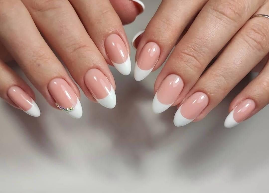 ΝΥΦΙΚΟ ΜΑΝΙΚΙΟΥΡ