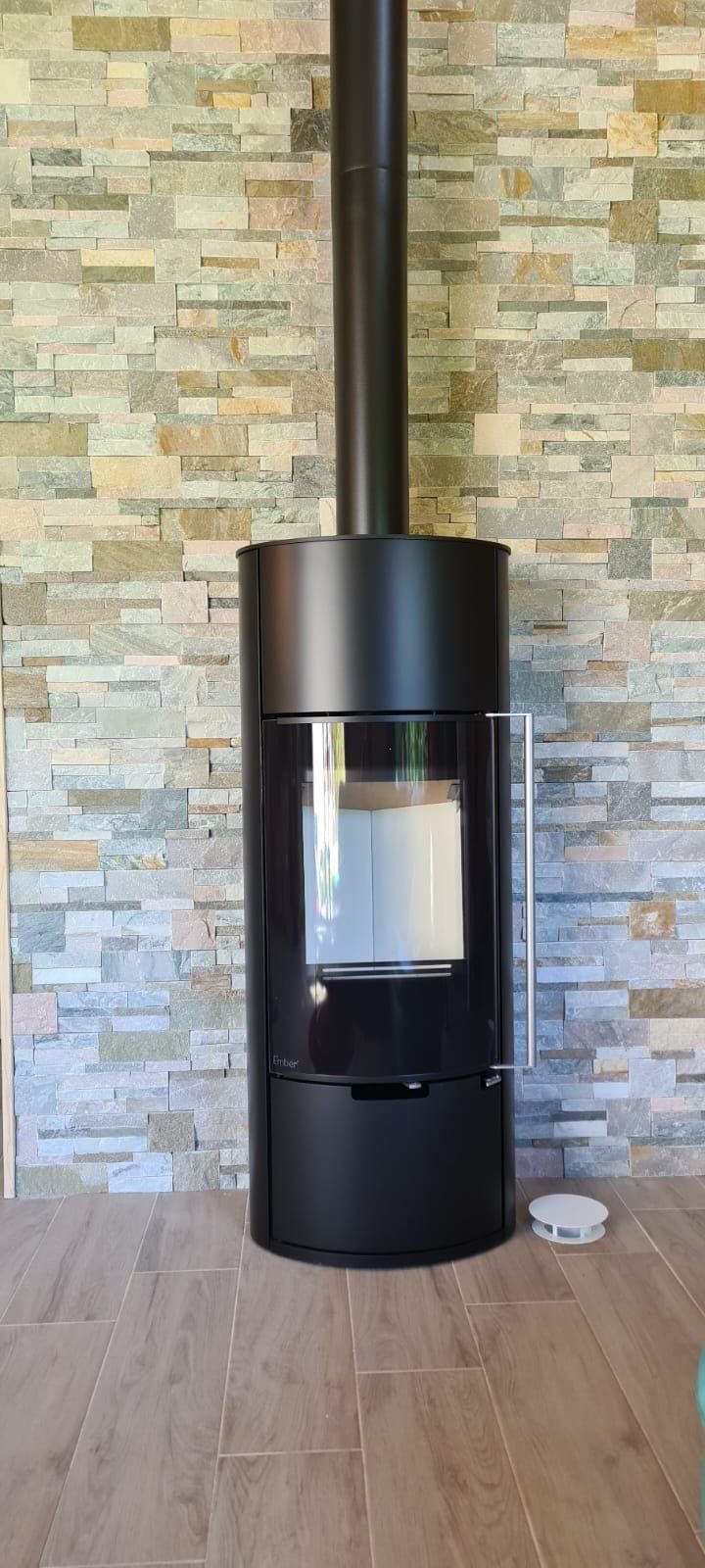 Poêle à granules installé