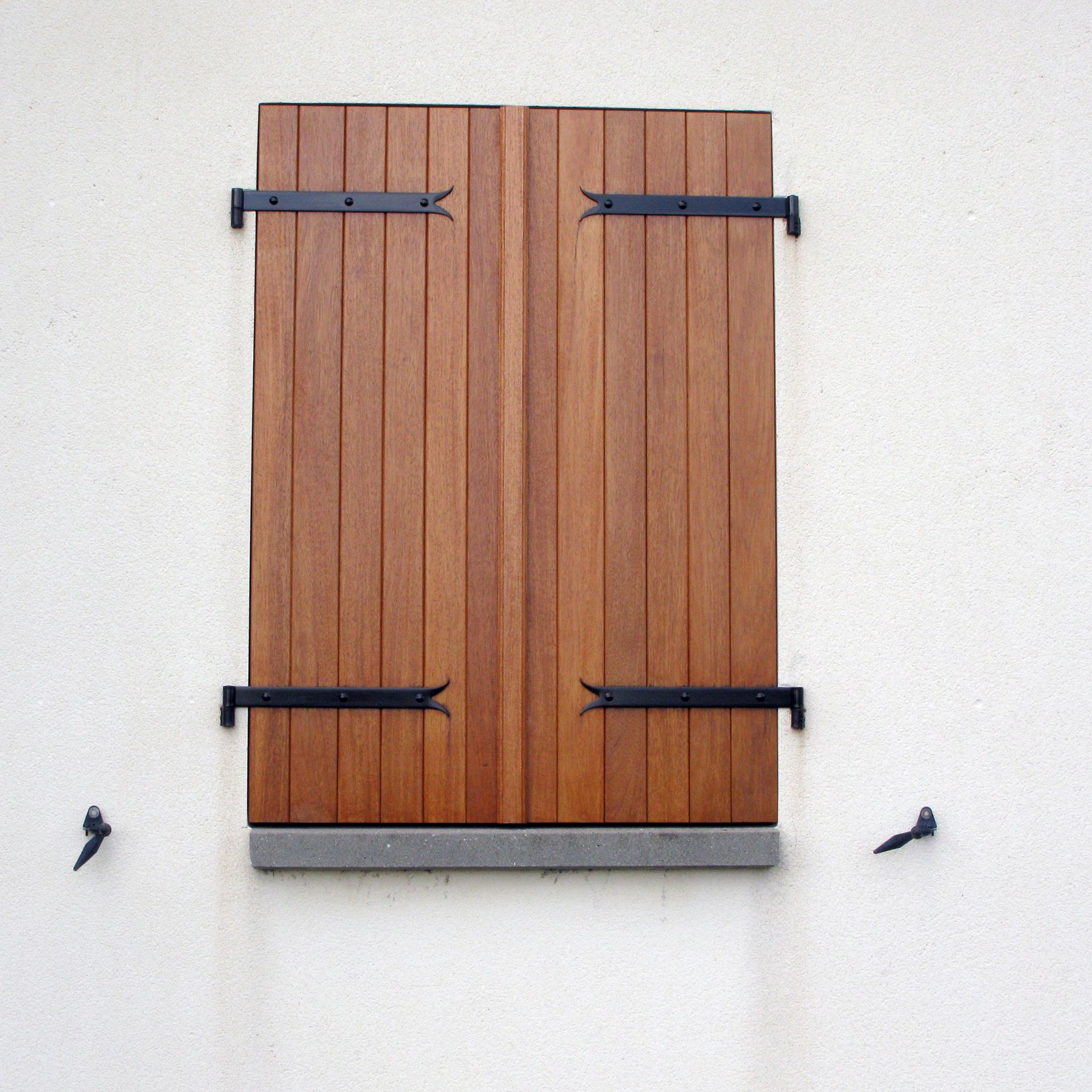 Volets battants en bois