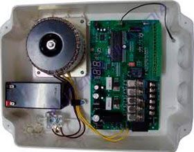 Un primer plano de un dispositivo electrónico en una caja.