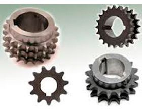 Hay muchos tipos diferentes de engranajes en esta imagen.