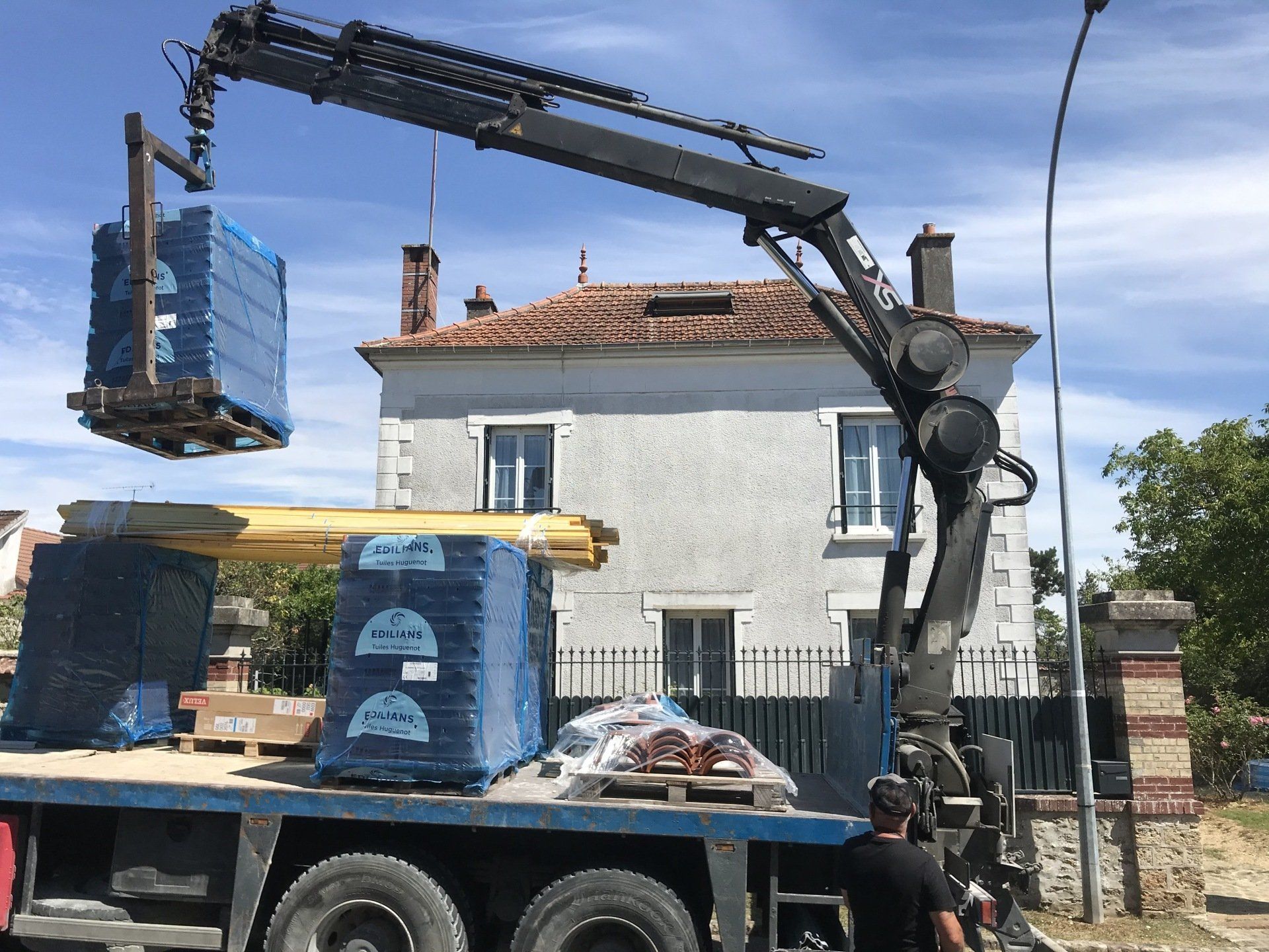 Soulèvement de palette de tuiles