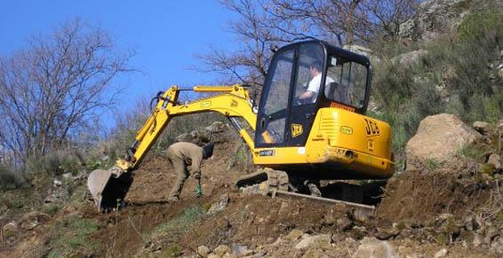 Bêchage dans coteaux