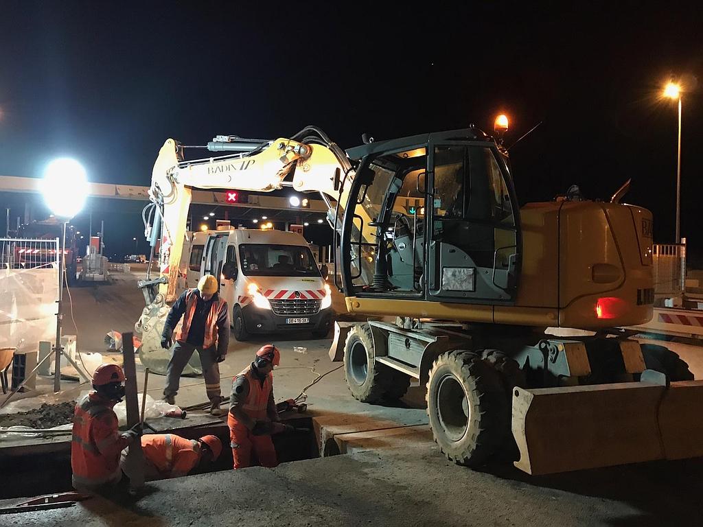 Chantier demolition Satujo sur gare de peage ASF