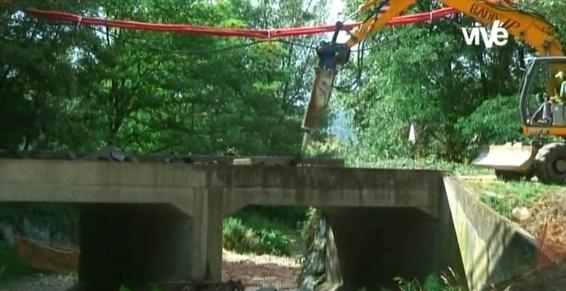 Démolition pont sur le Garon