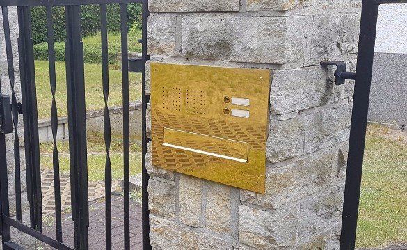 Sprechanlage Tor zu Hauseinfahrt von Manuel Lucke