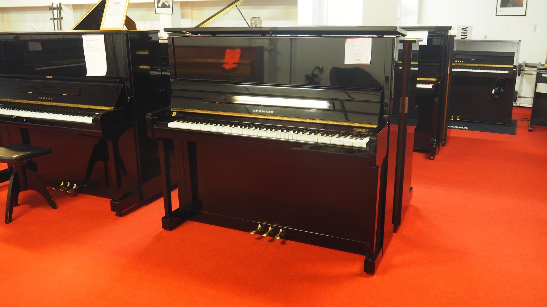 Piano droit allemand Seiler d'occasion 