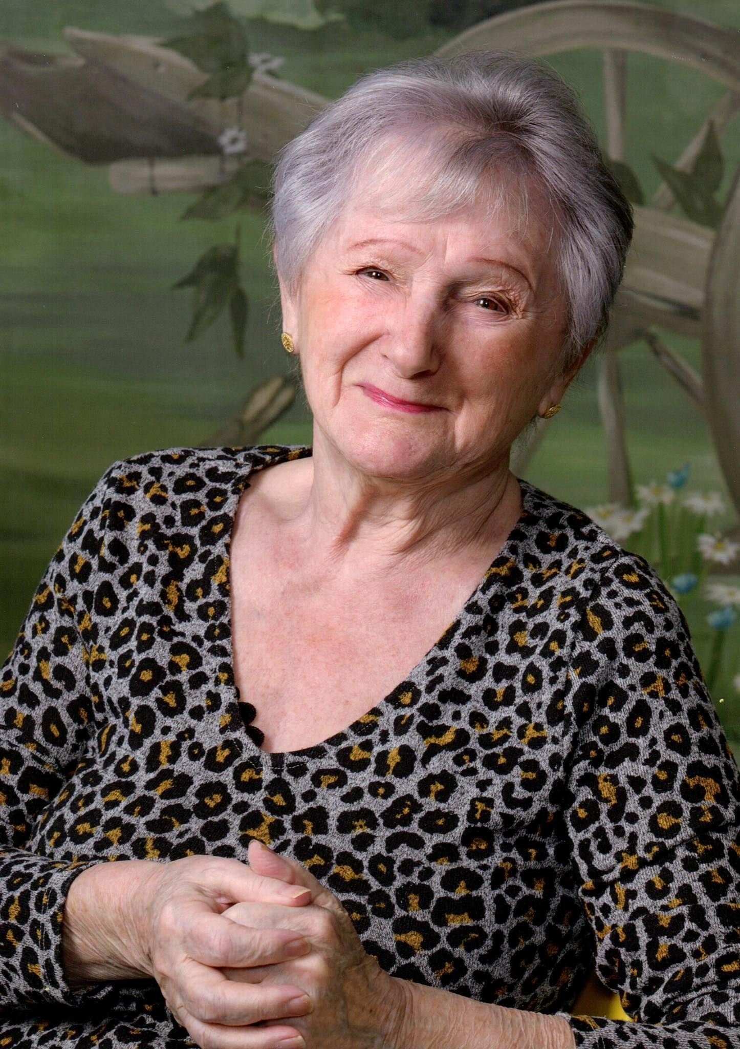 Madame NOSS née HENG Monique