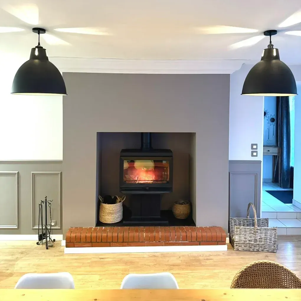 Une cheminée installée