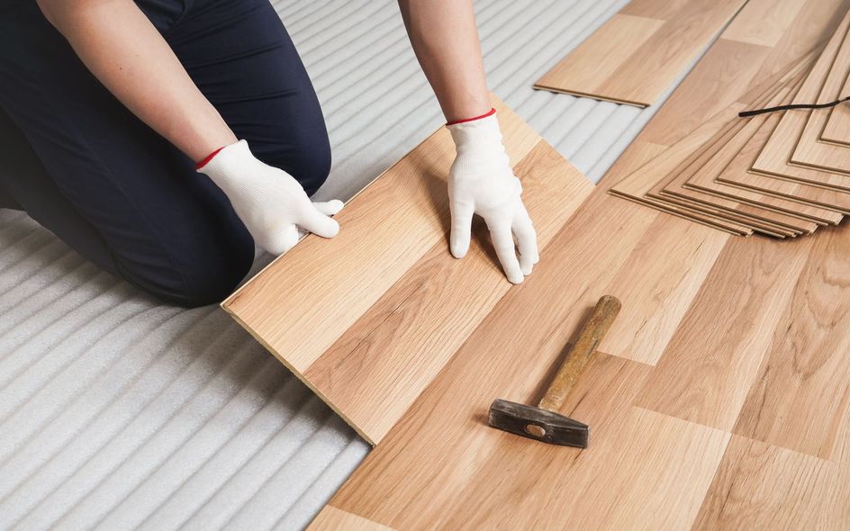 Conception d'un intérieur avec parquet