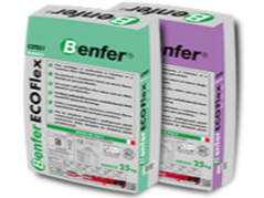 Deux boîtes de produit Benfer Ecoflex, l’une verte et l’autre violette, côte à côte sur fond blanc