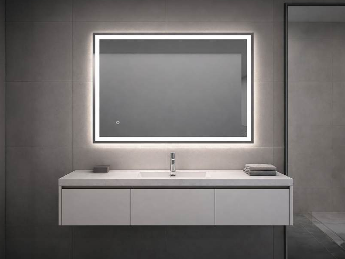 Meuble de salle de bains et miroir éclairé