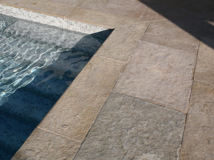 Travertins pour plage de piscine