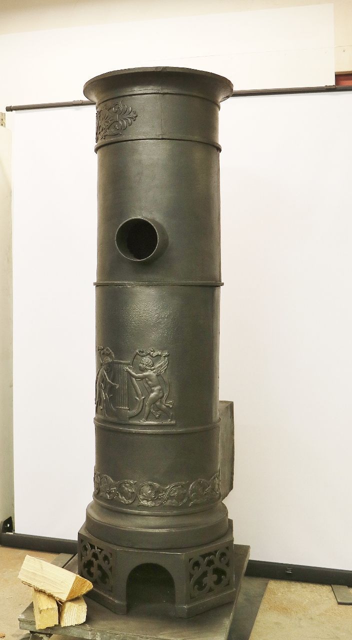 Poêle en fonte n° 2148- Poêle en fonte allemand de la fonderie Hüttenwerk Wasseralfingen