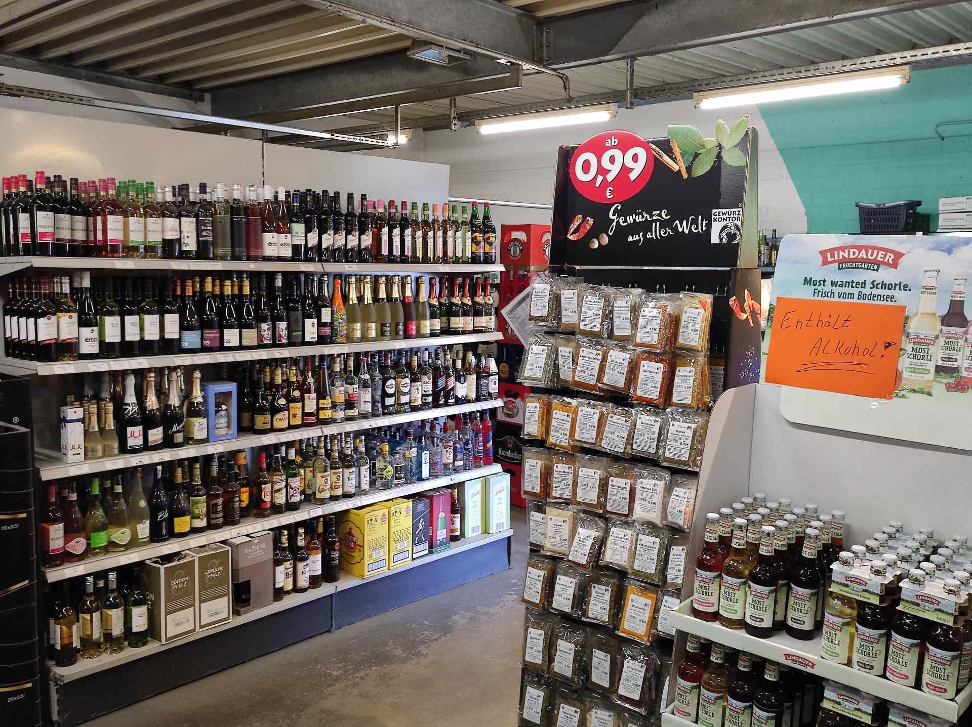 Cocktail wird serviert