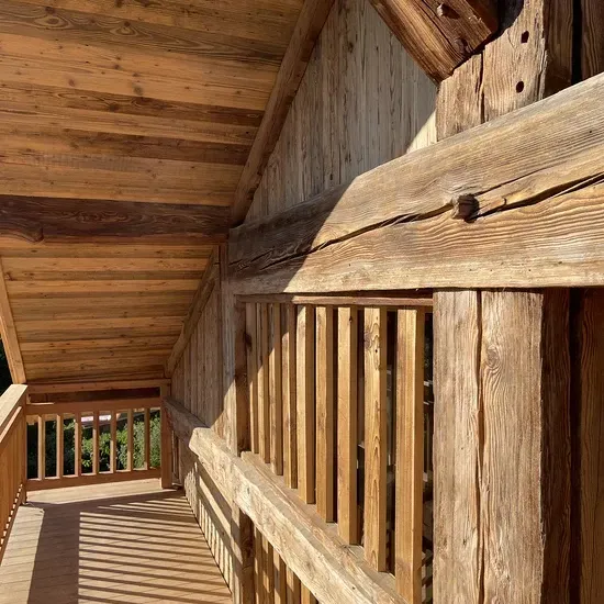 Escaliers extérieurs de la Ferme Cupelin