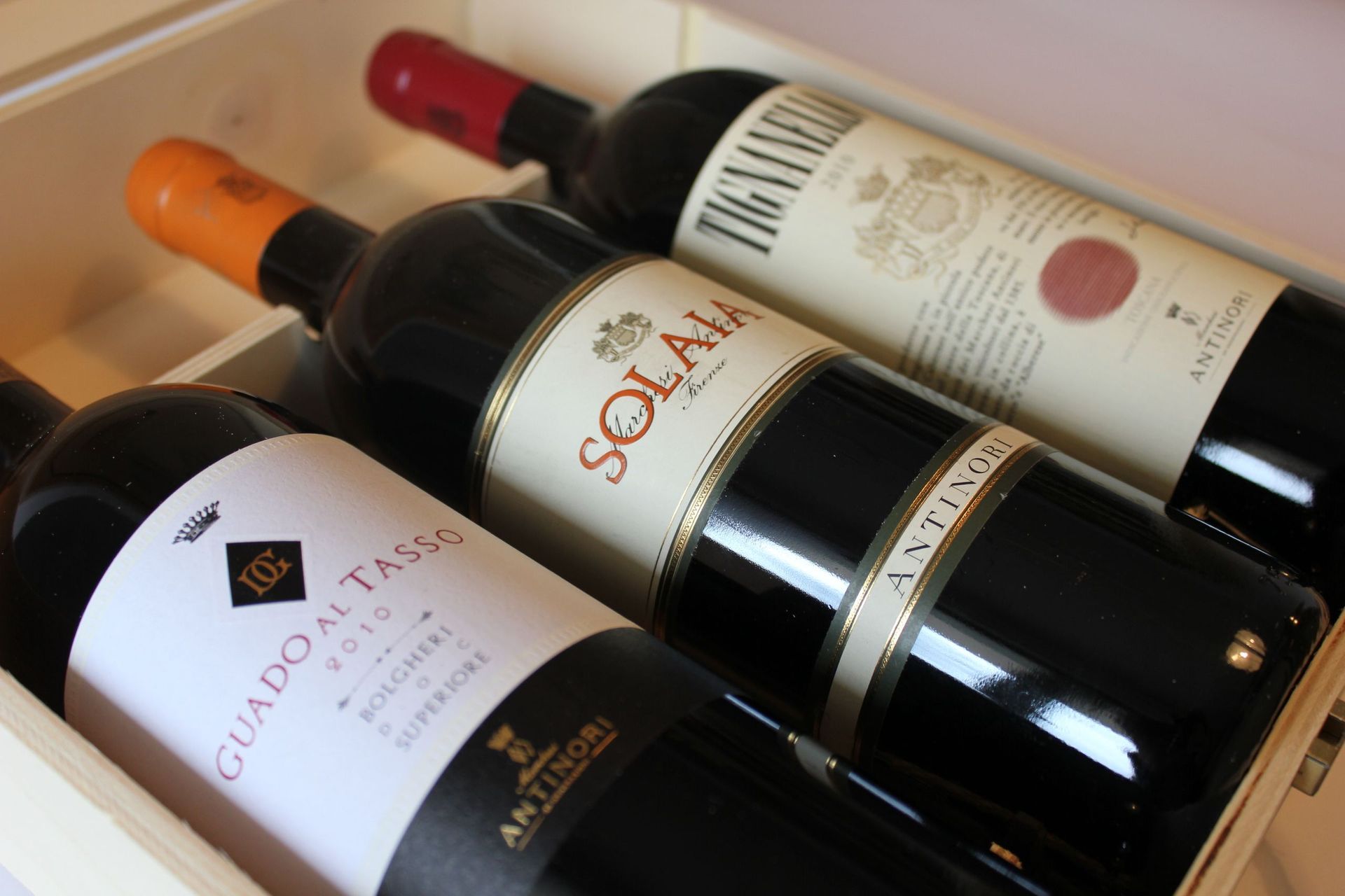 Frauchiger Weine - 3er Holzkiste