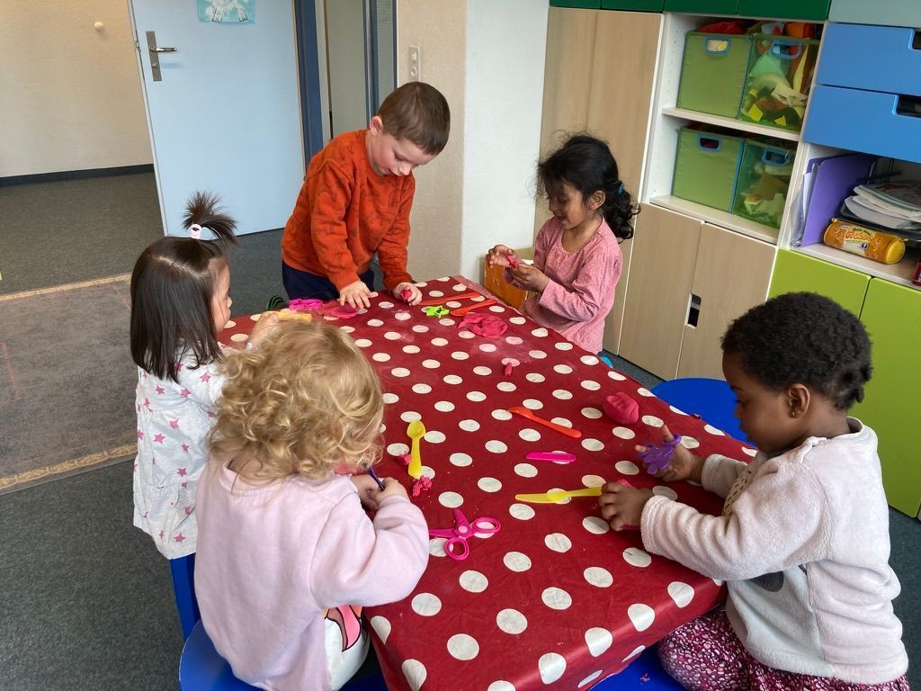 Kinderhort - English Eagles - Adliswil