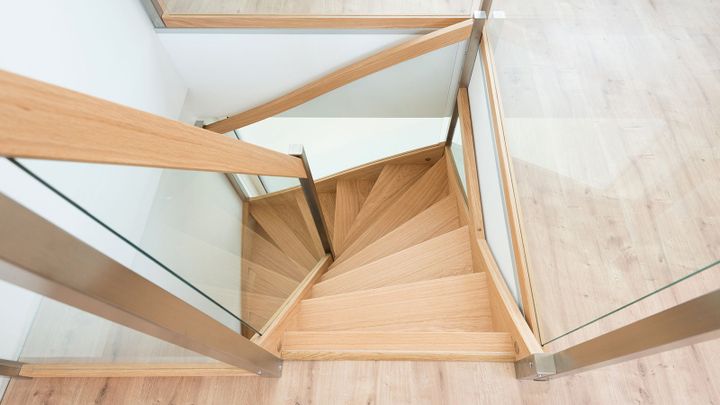 Escaliers en bois vu du haut