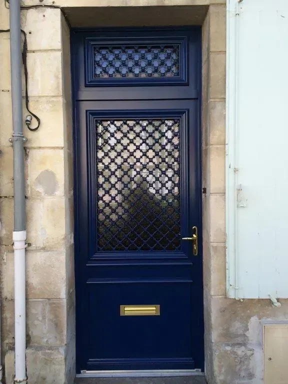 Porte d'entrée bleue