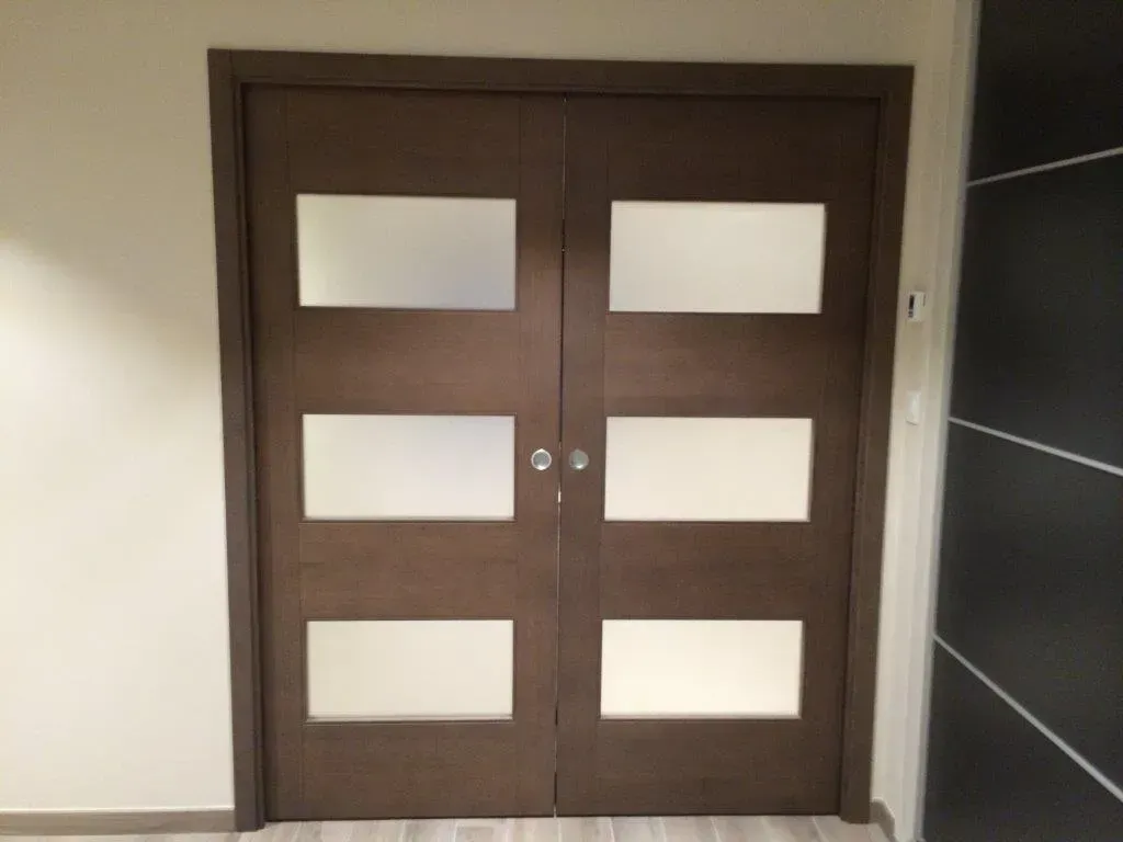 Portes avec deux pans pour  séparer deux pièces