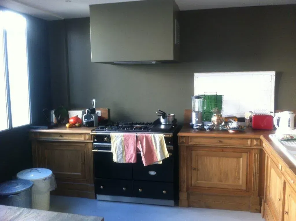 Plan large de meubles de cuisines faits sur mesure