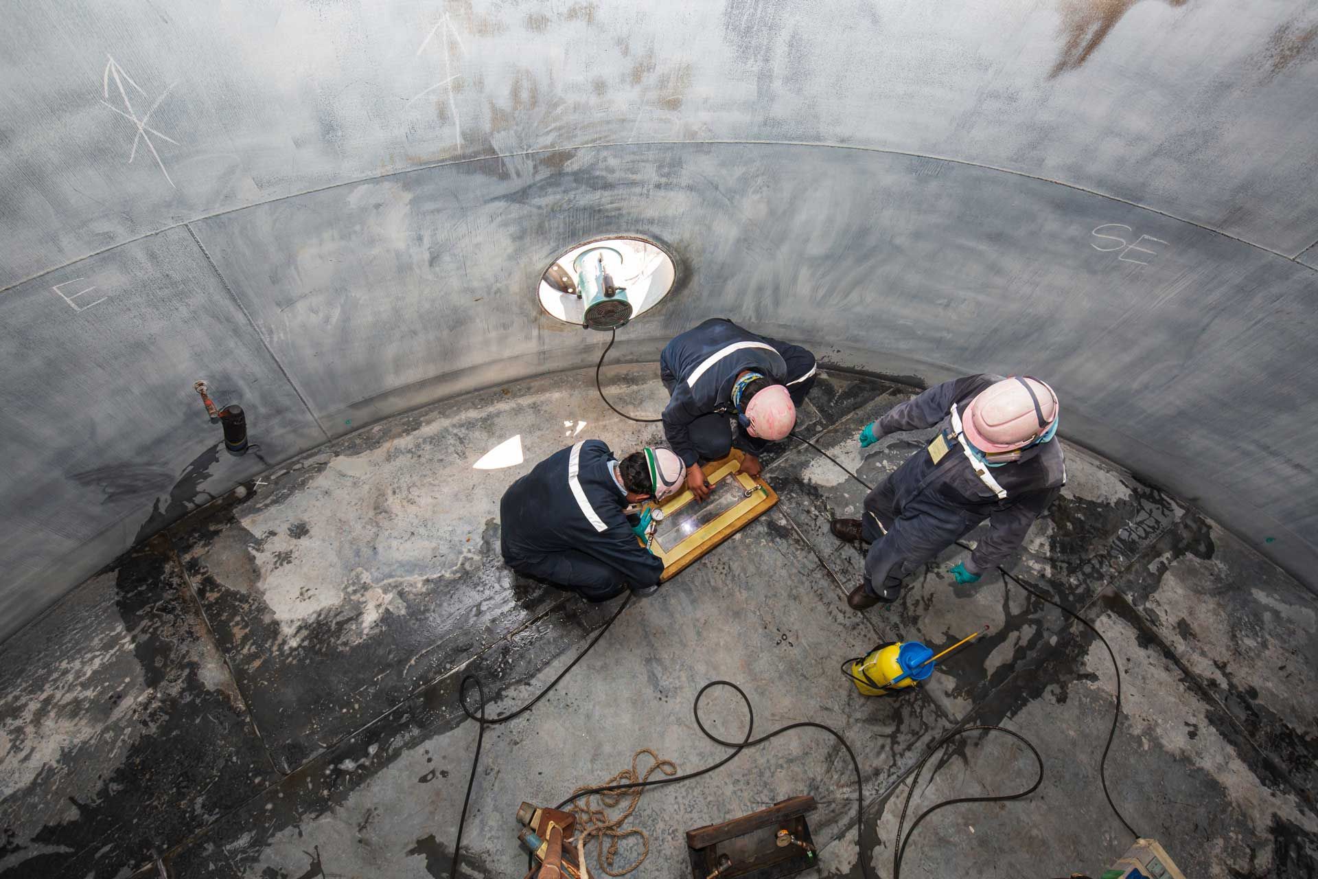 Inspection visuelle d'une cuve