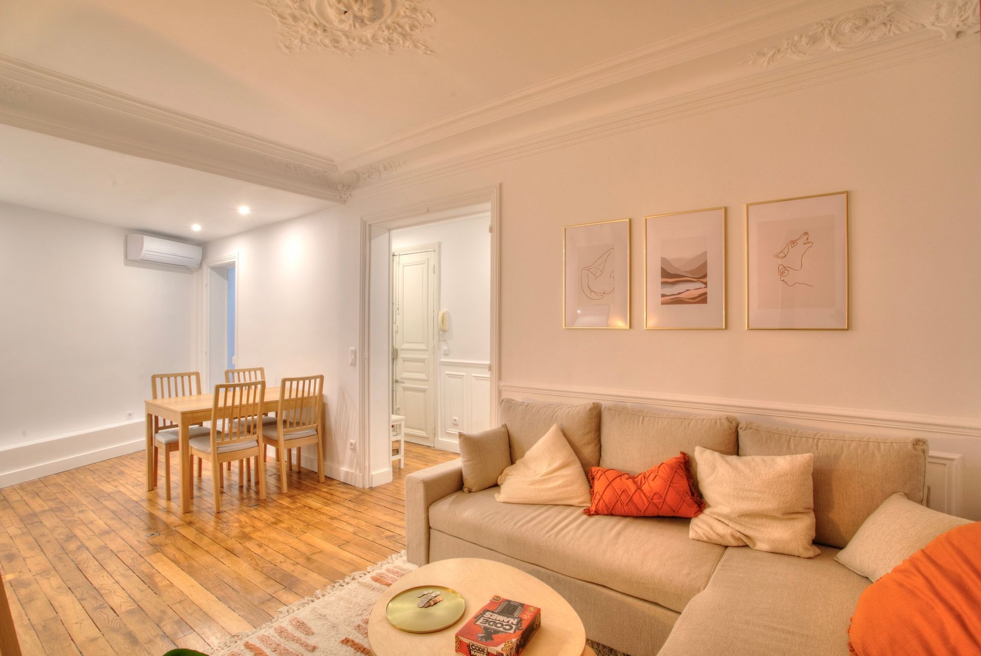 Quelques inspirations pour habiller un mur blanc