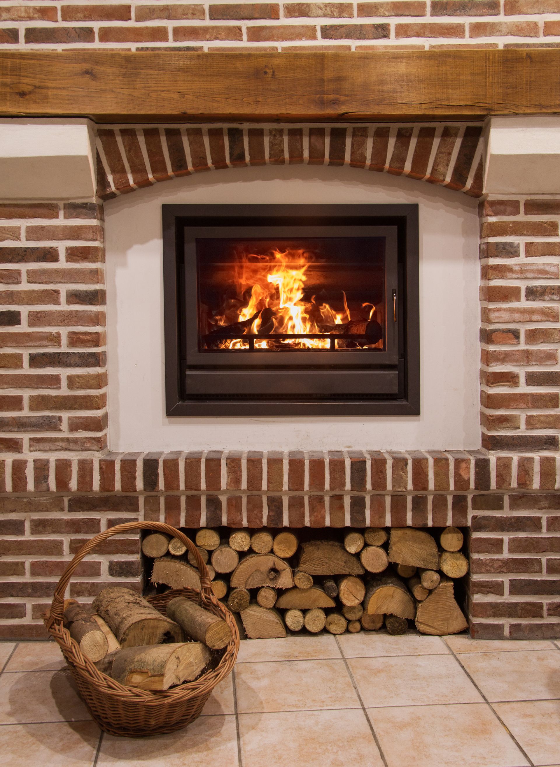 Insert à bois allumé 