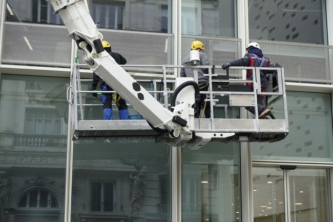 nettoyeur de vitre sur nacelle