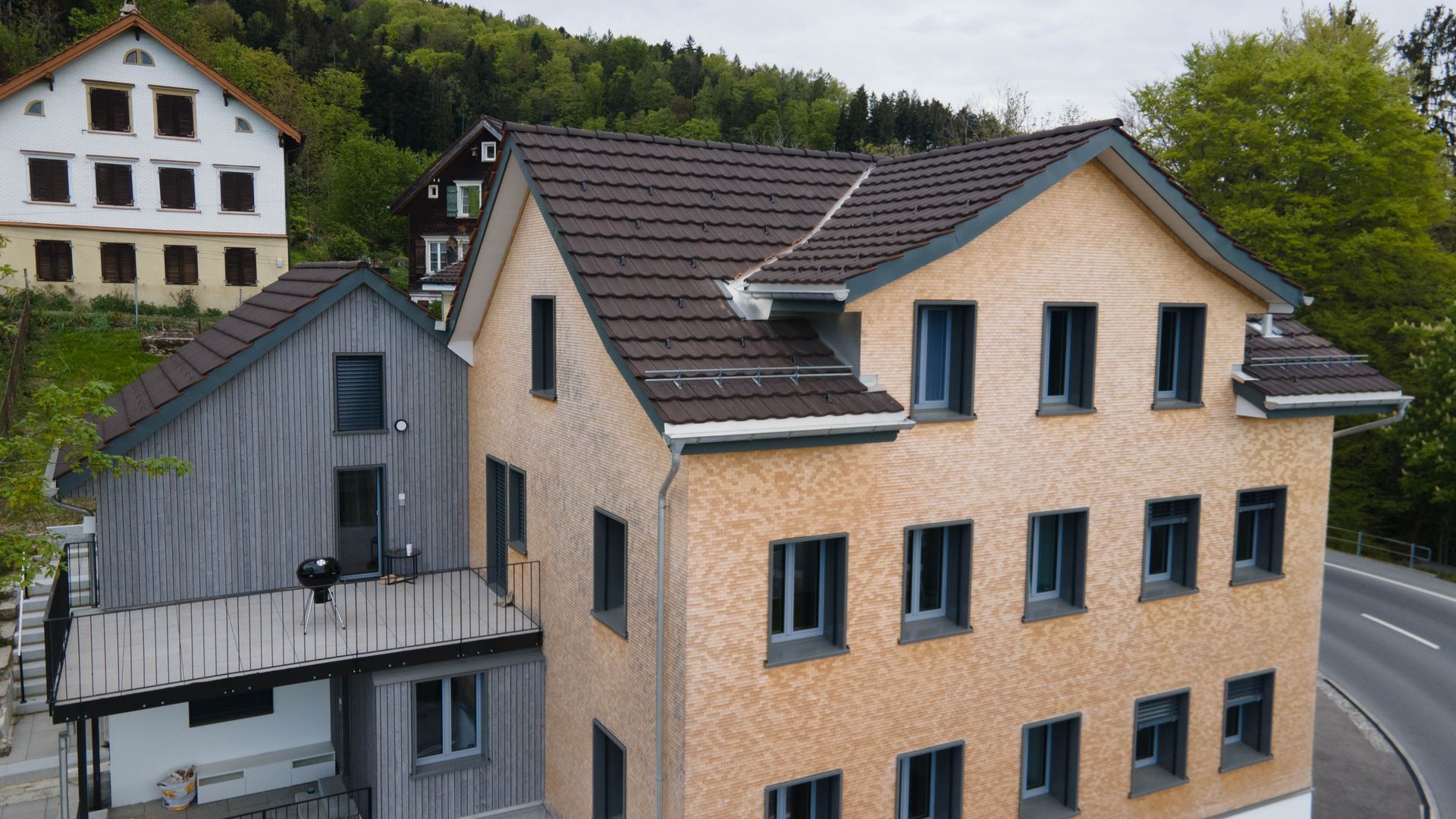 Wohngebäude werden renoviert, Foto der Holz Team Ibraimi GmbH