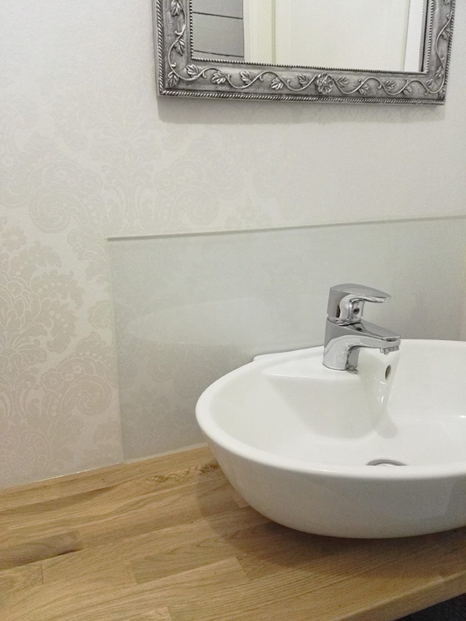 Kylpyhuoneen lavuaari