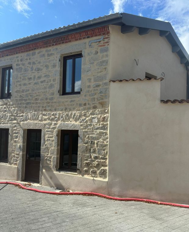 Ravalement de façade avec joints de pierre