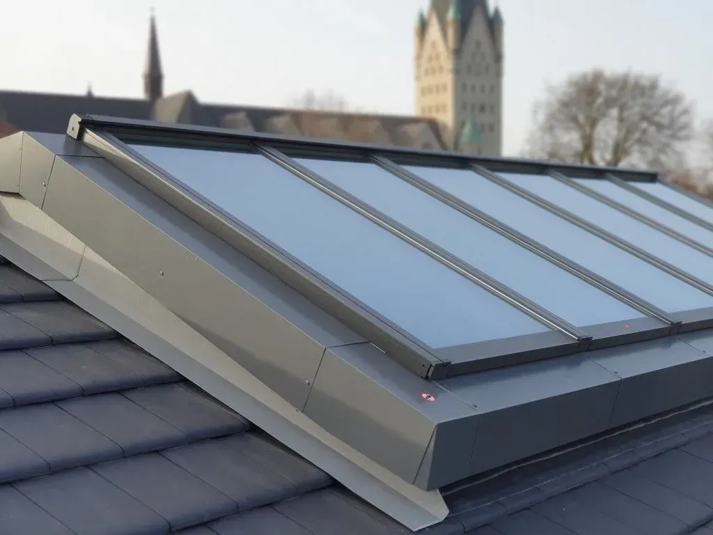 Neue Dachfenster in Schräge