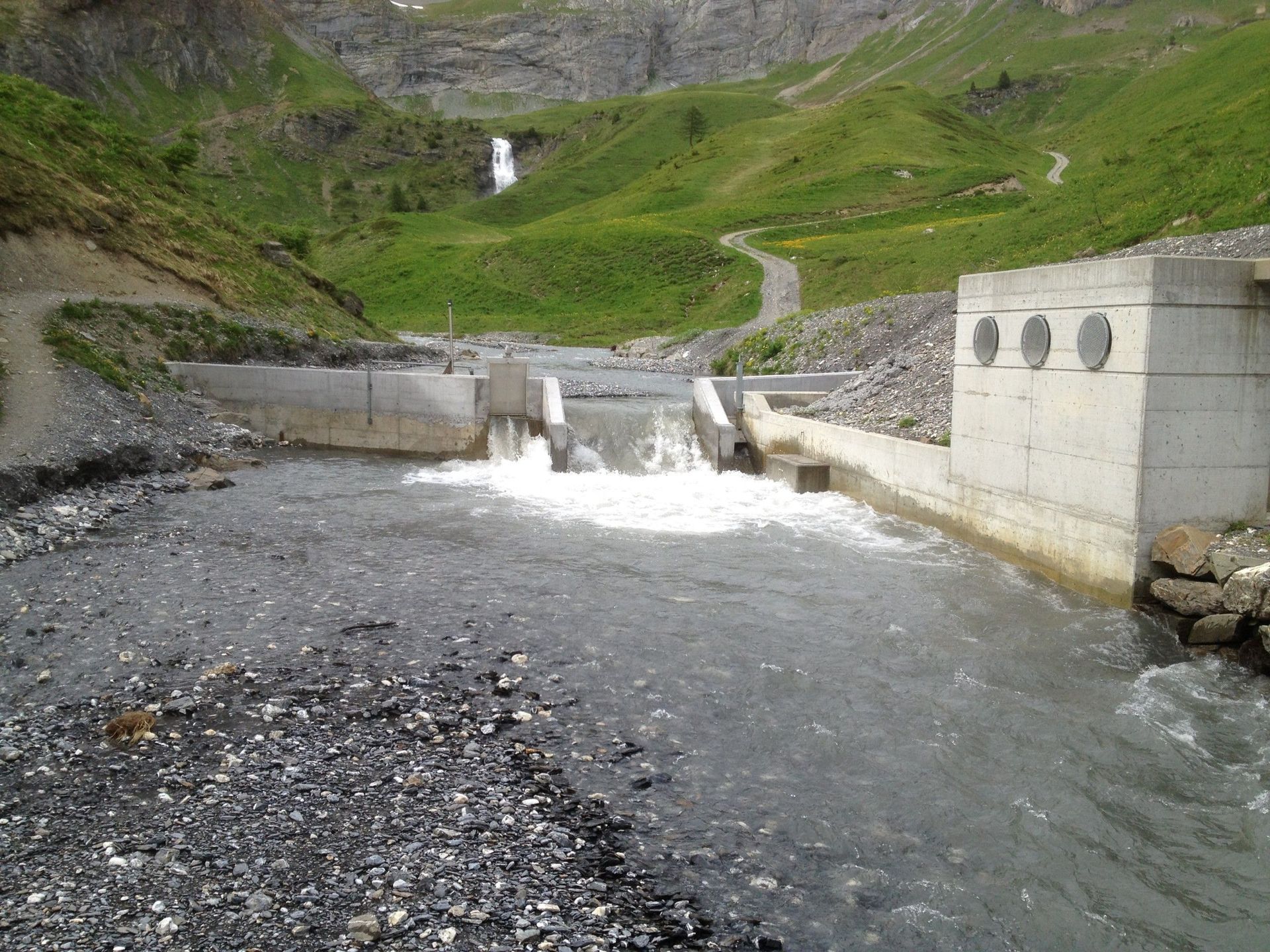 création de barrage