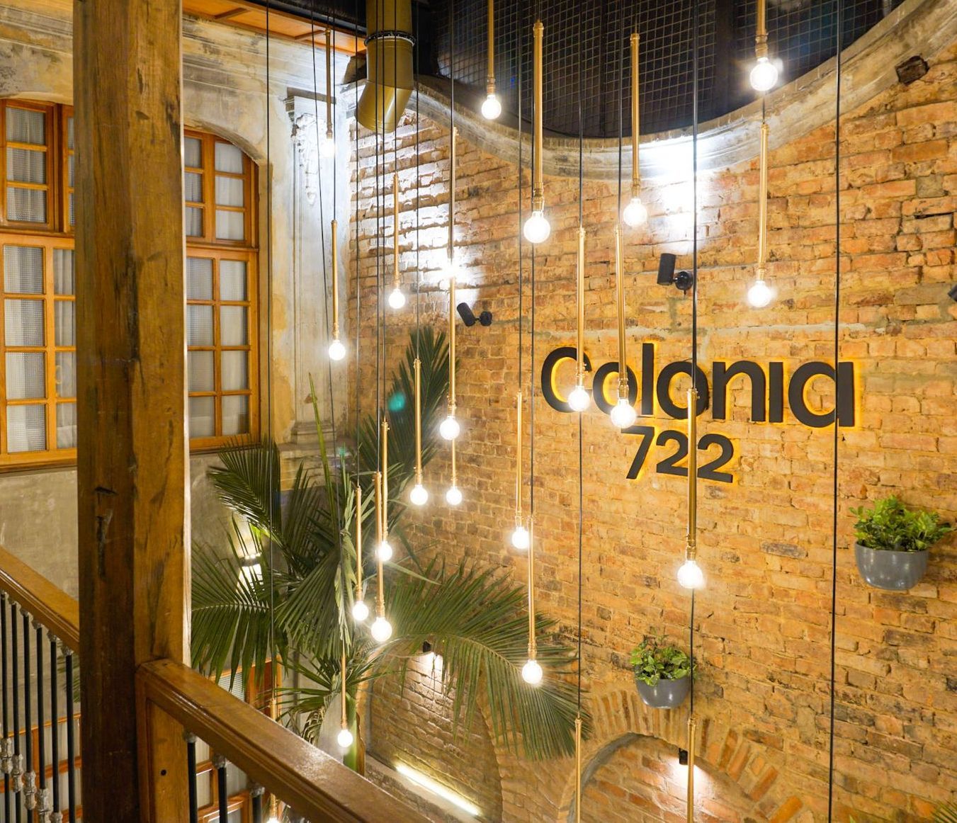 A brick wall with the word colonia on it