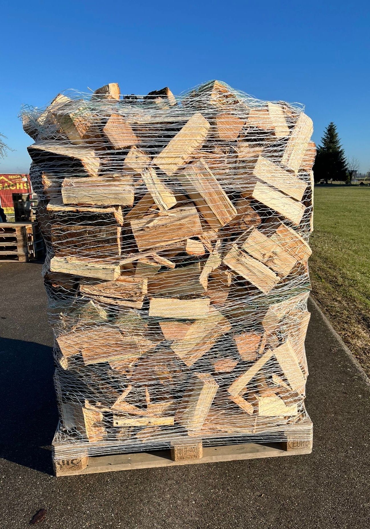 Brennholz von der Sachs GmbH & Co. KG