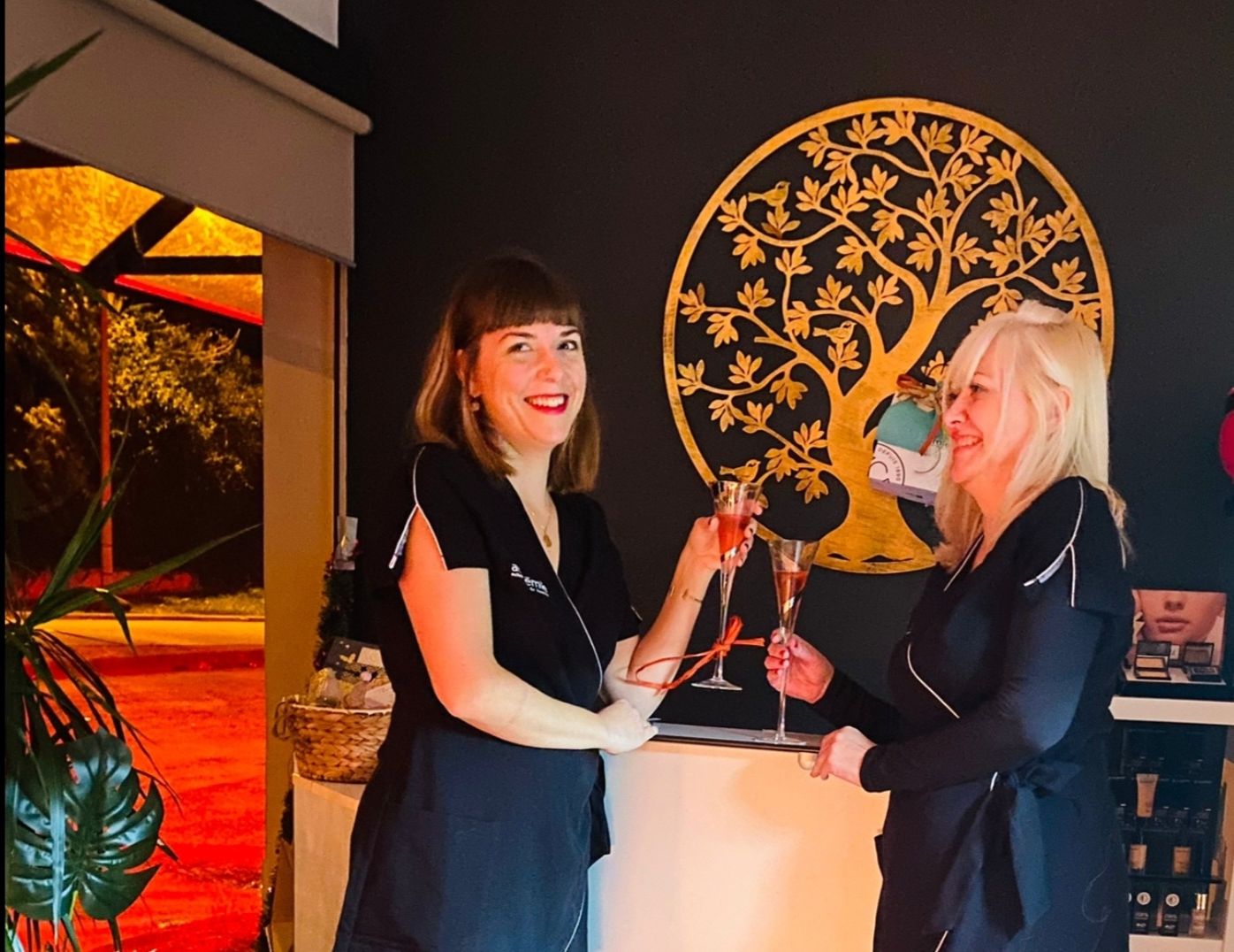 Equipe de l'institut à l'accueil 2