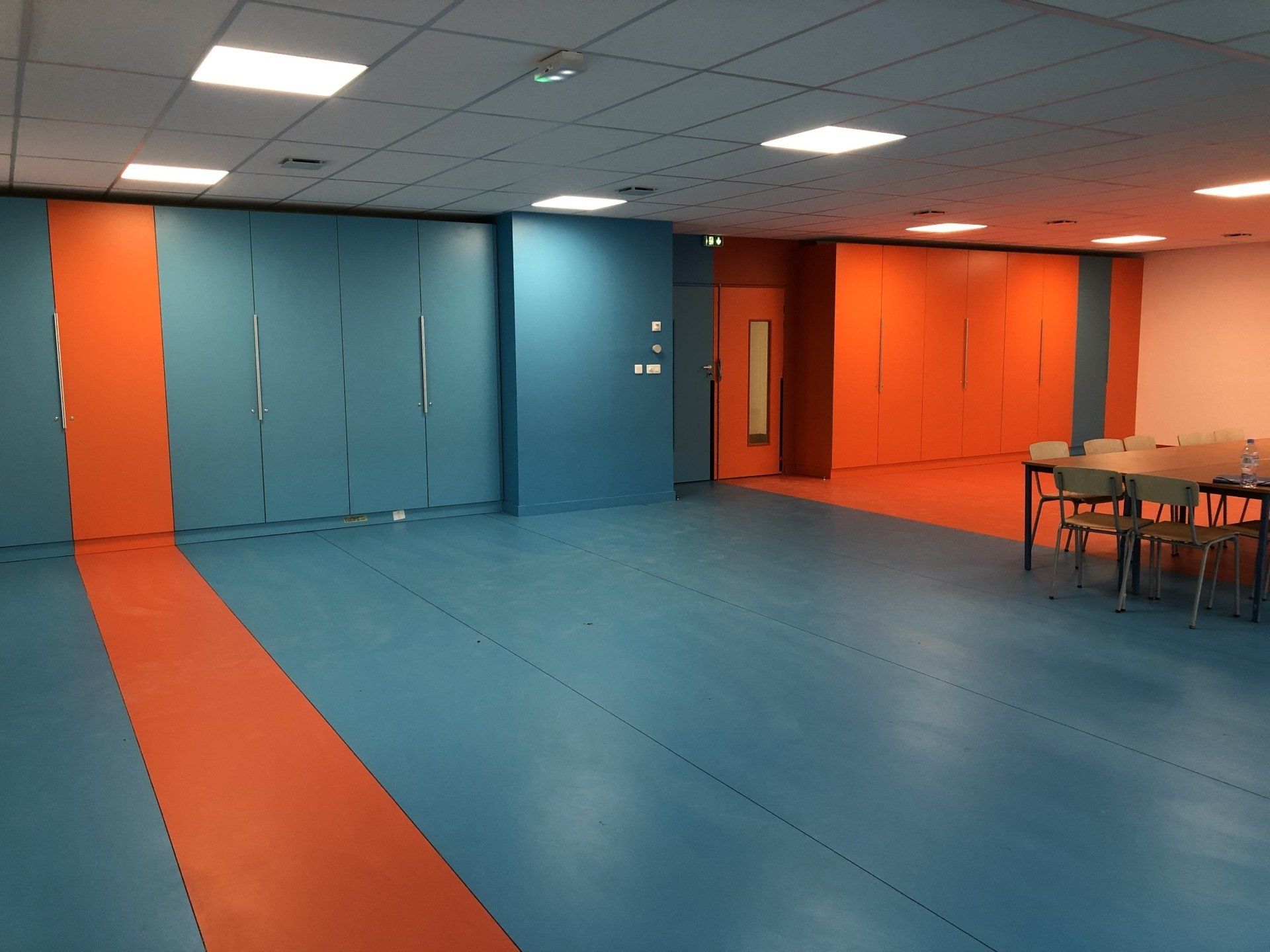 Menuiserie intérieure salle