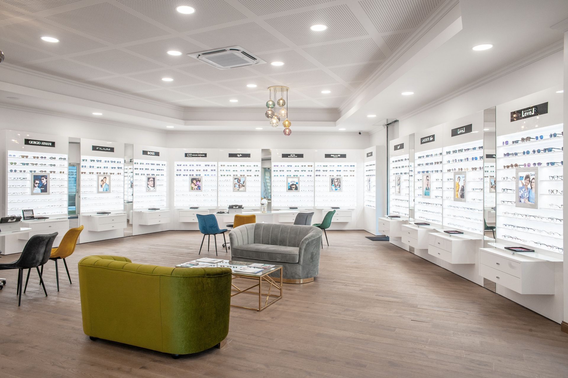 Intérieur d'un opticien