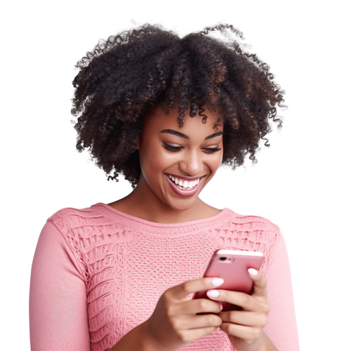 Femme avec un pull rose et un téléphone