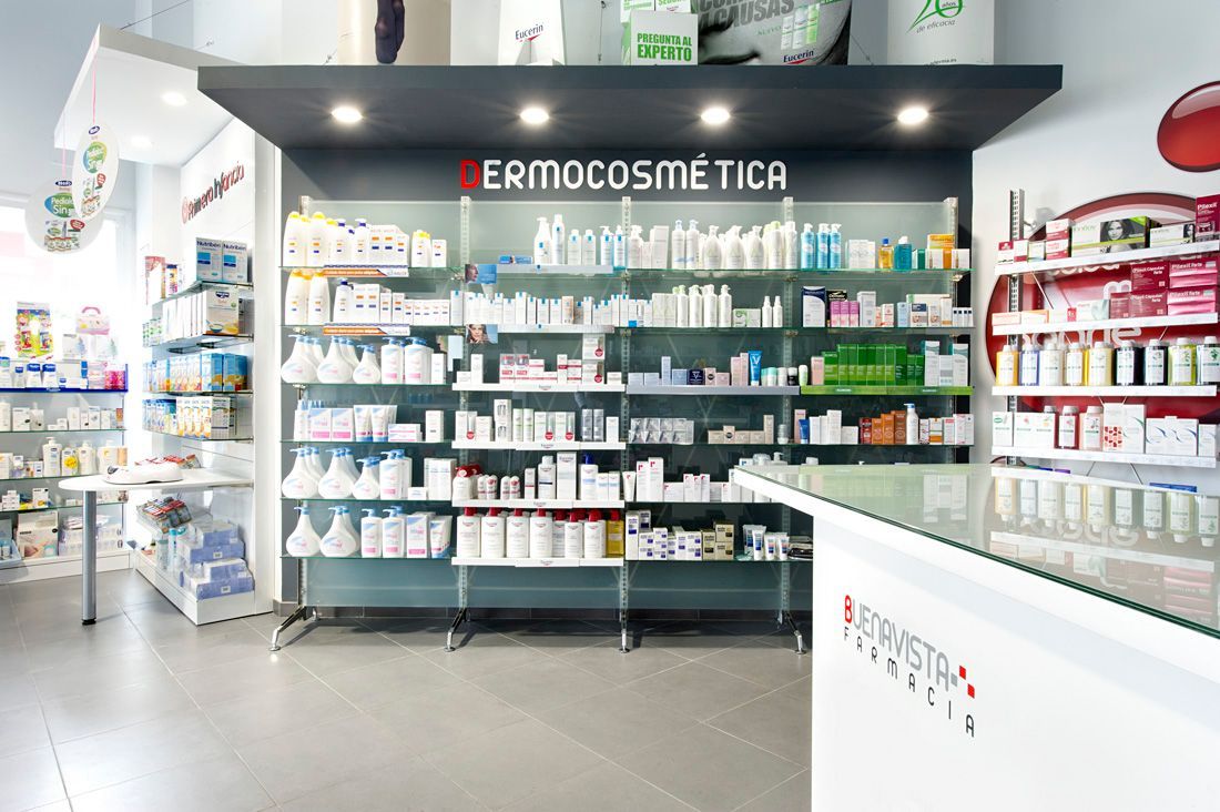 Lineales personalizados para farmacia con acabado profesional