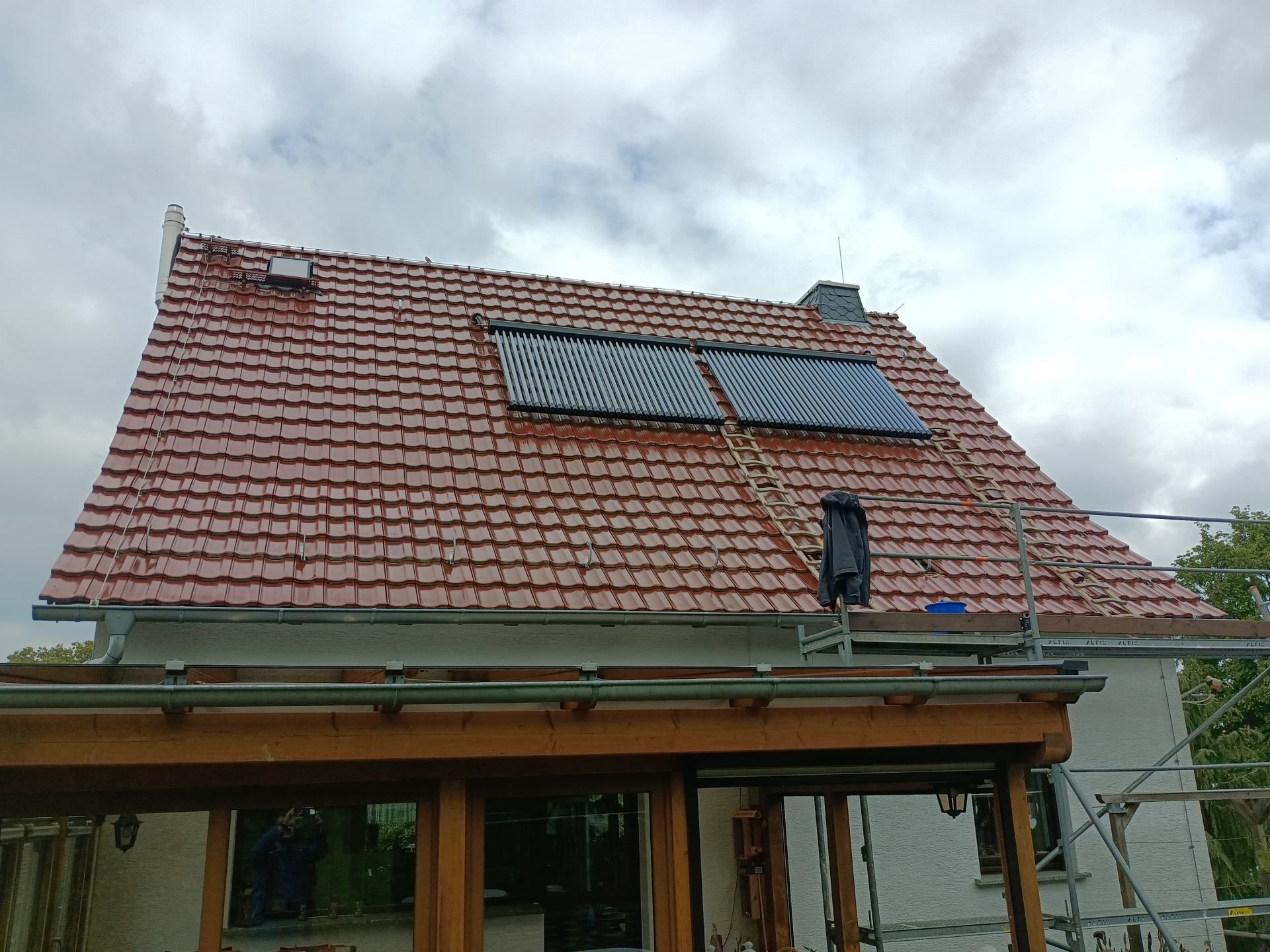 Thermishce Solaranlage auf einem Dach