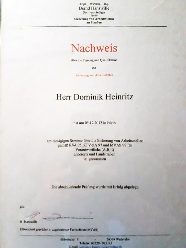 DHK-Bau GmbH & Co. KG, Hasenlohe 9, Neustadt a. d. Aisch, Referenzen, Baustelle, Natursteine, Bodenpressungen, Gabionen zur Hangsicherung, Terrassenanlage, Natursteinmauer, Zertifikate